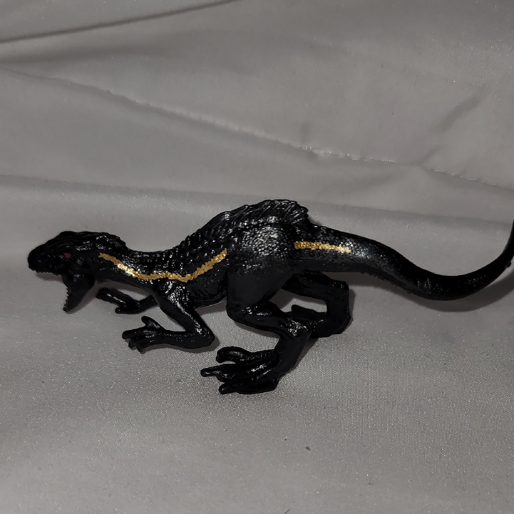 Jurassic World movies, Black Velociraptor, Micro Mini Figure